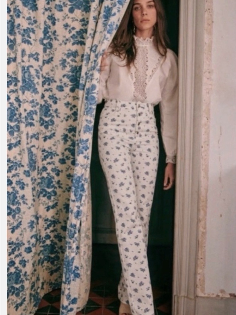 Sezane Justin Trousers in Blue Rose Print